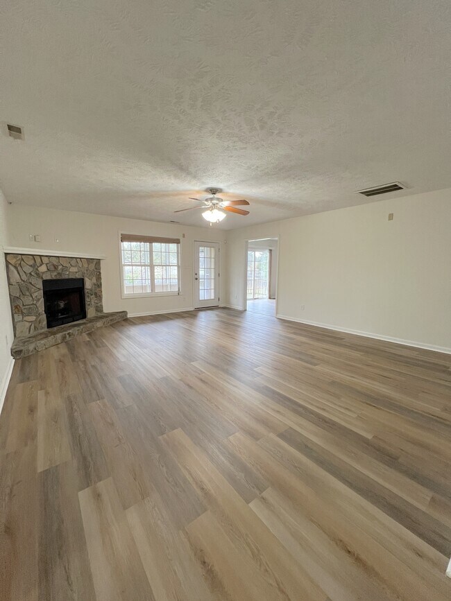 Foto del edificio - 206 Sandspur Ct