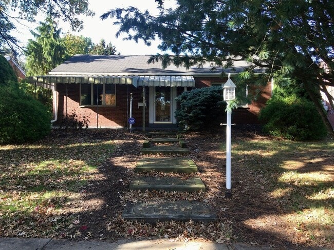 Photo - 7009 Church St House