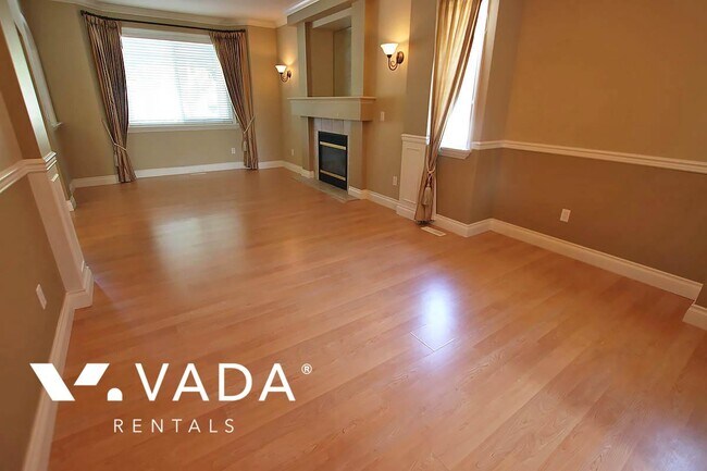 Photo du bâtiment - 11622 Creekside St