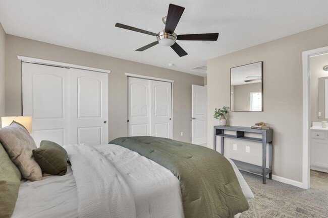 Building Photo - 483 Autumn Ridge Cir
