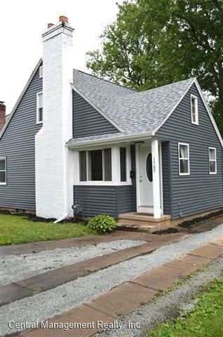 Building Photo - 3 br, 2.5 bath House - 1507 Rockne Dr.