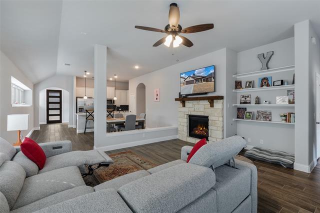 Building Photo - 9117 Amistad Ln