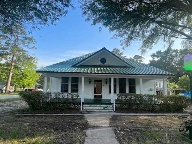 Foto principal - 112 W Main St