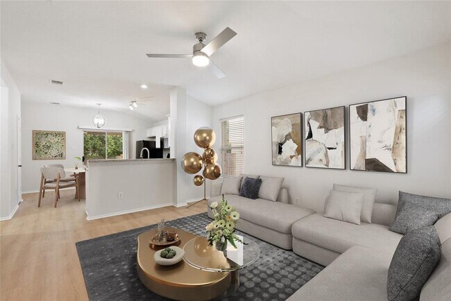 Foto del edificio - 437 Sweet Leaf Ln