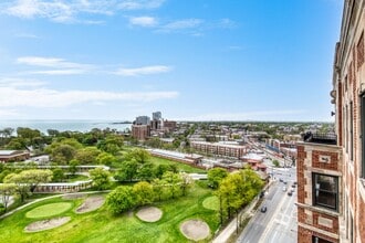 Building Photo - 7000 S South Shore Dr