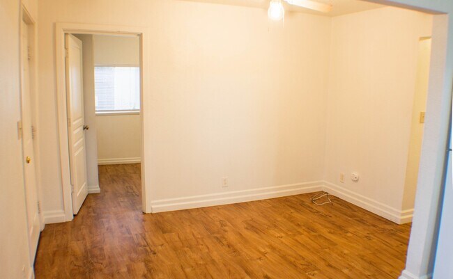 Foto del edificio - Berg- TriPlex on Lee St SE #10095