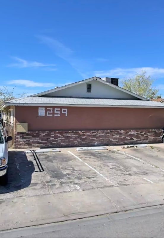 Foto del edificio - 2259 Bassler St