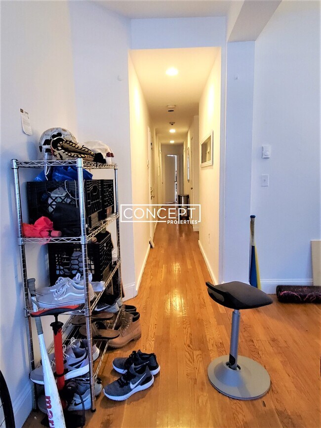 Foto del edificio - 772 Columbus Ave