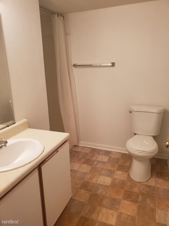 Building Photo - 3 br, 2 bath 4plex - 4567 Bowen Blvd SE Ap...