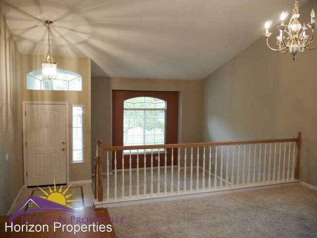 Building Photo - 4 br, 3 bath House - 11912 Silver Cliff Way