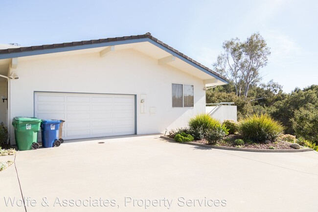 Building Photo - 3 br, 2.5 bath House - 1082 Via Los Padres