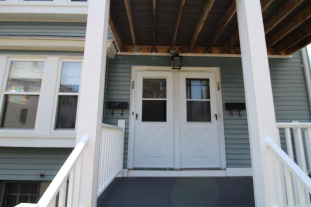 Primary Photo - 20 Geneva St