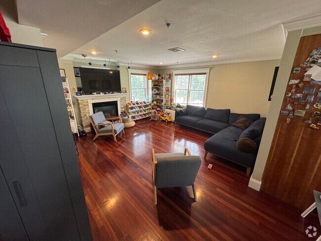 Living Room - 190 Sydney St