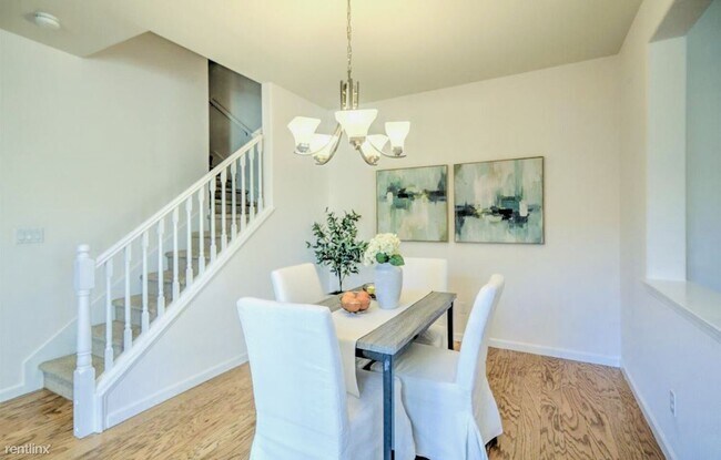 Building Photo - 3 br, 2.5 bath House - 5068 Fioli Loop