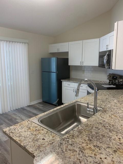 Building Photo - 120 Coral Reef Ct N