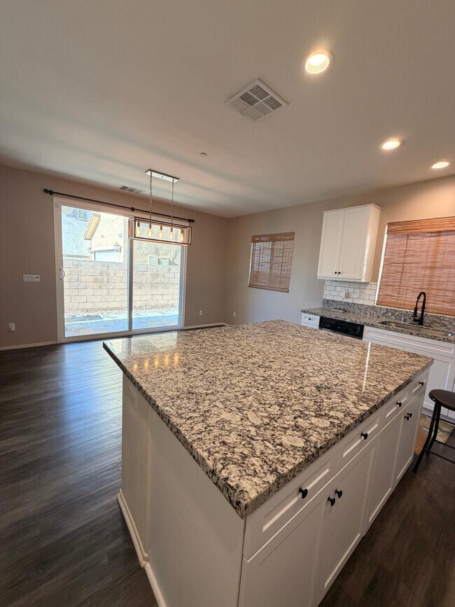 Foto del edificio - 5348 N Alumni Ln