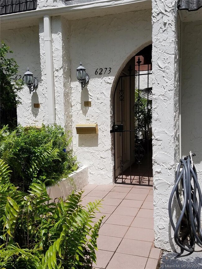 Building Photo - 6273 SW 88th Ct