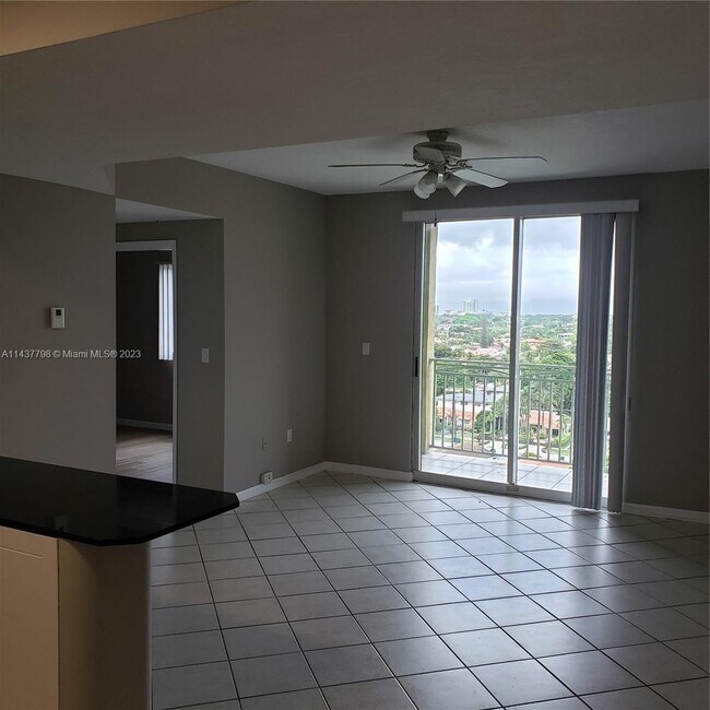 Foto del edificio - 3500 Coral Way