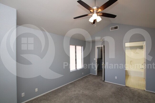 Building Photo - 1005 W Antilles Dr