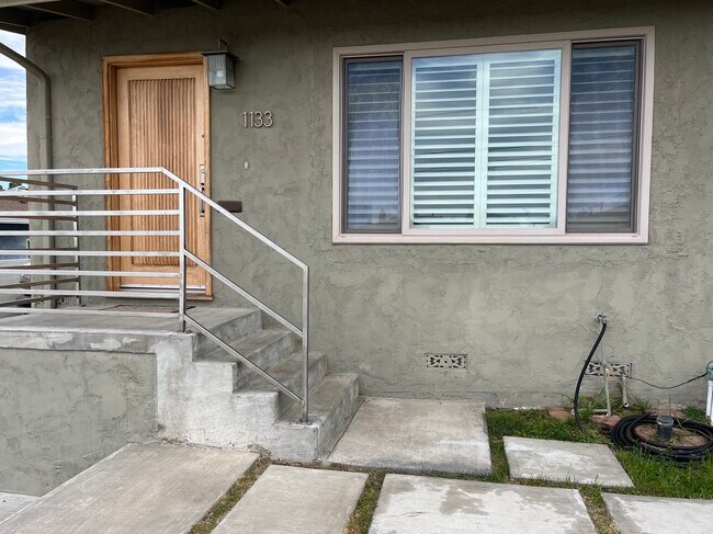 Foto del edificio - 1133 W Crestwood Ave
