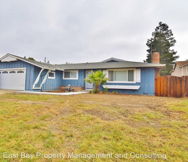 Building Photo - 3 br, 2 bath House - 41532 Trenouth St.