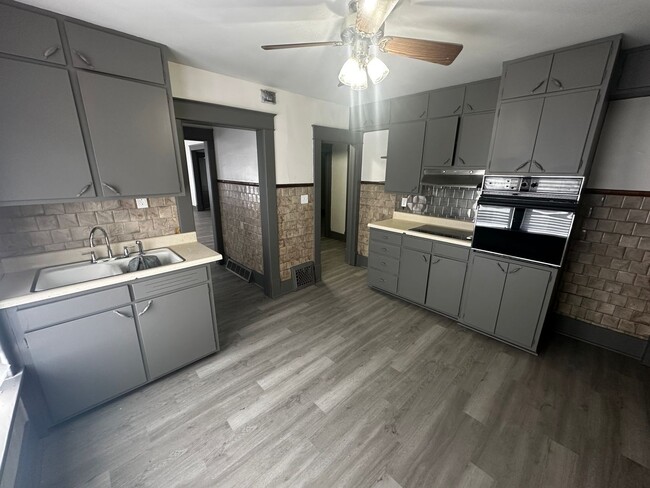 Foto del edificio - 5727 King Hill Ave St. Joseph, MO 64504