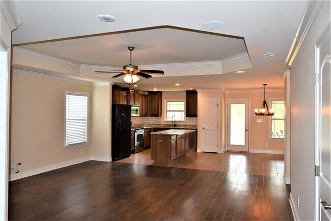 Building Photo - 257 New Bristol Ln