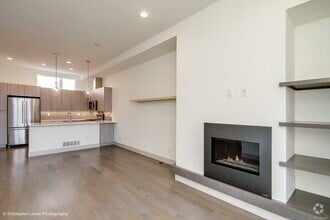 Building Photo - 3016 Blake St