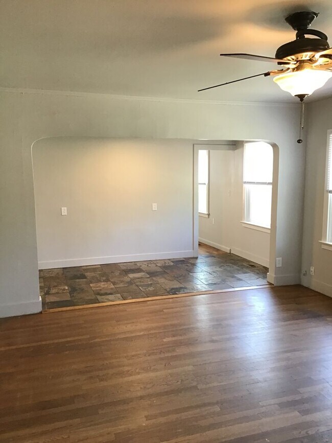 Foto del edificio - Darling SW Redmond Home for Rent!