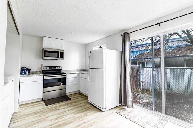 Foto del edificio - 2000 Brookhurst St