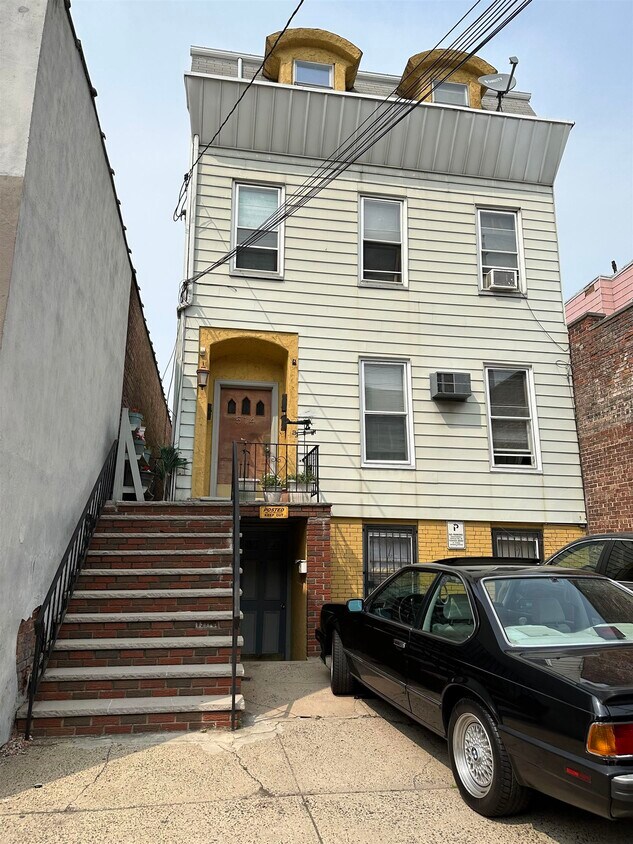 514 Mercer St Unit 3, Jersey City, NJ 07306 Condo for Rent in Jersey