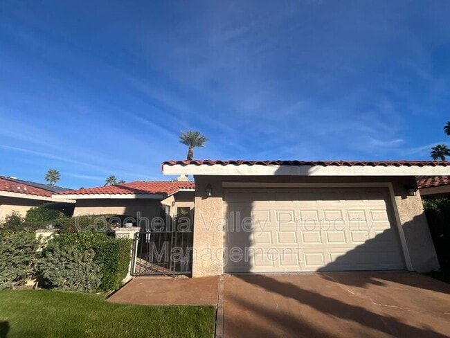 Building Photo - 36532 Vía Abeja