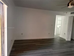 Building Photo - 7231 Miami Lakes Dr