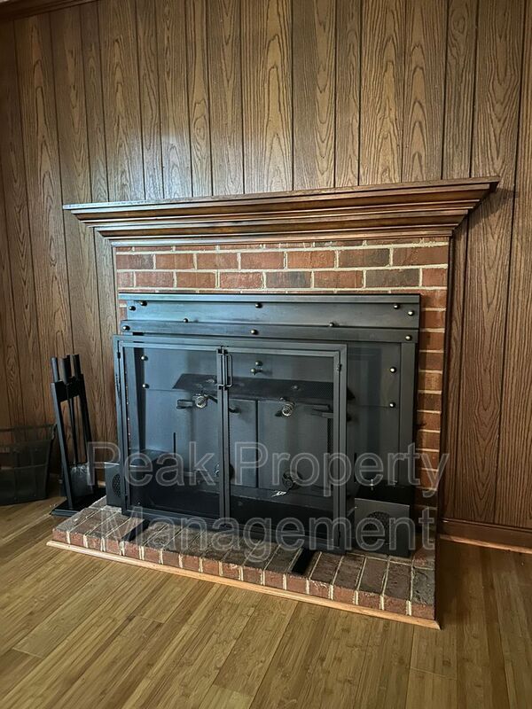 Building Photo - 10387 Monocan Way