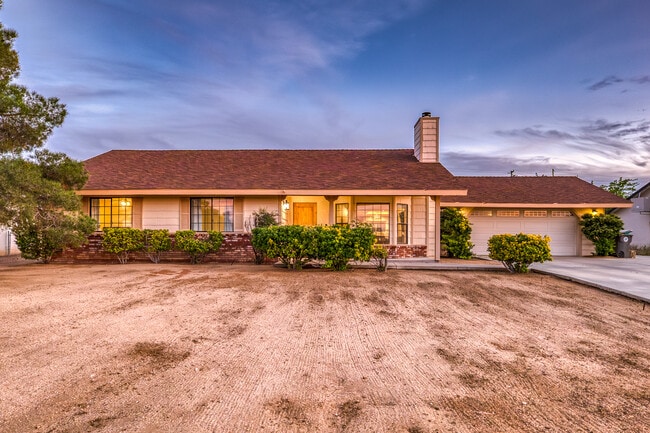 Building Photo - 57731 San Tropeze Dr