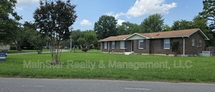 Building Photo - 100 Southburn Dr