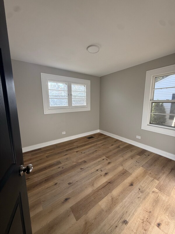 Foto del edificio - 338 Indianwood Blvd