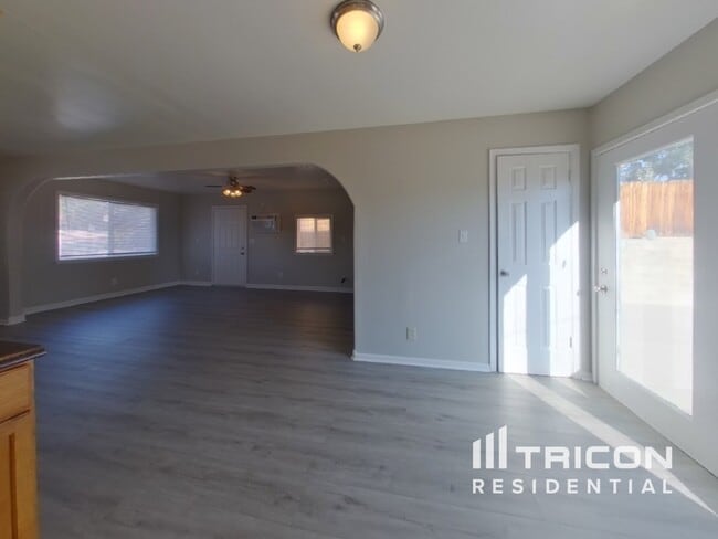 Building Photo - 3360 Barbara Cir