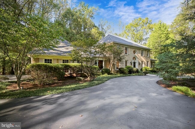 Building Photo - 9454 Newbridge Dr