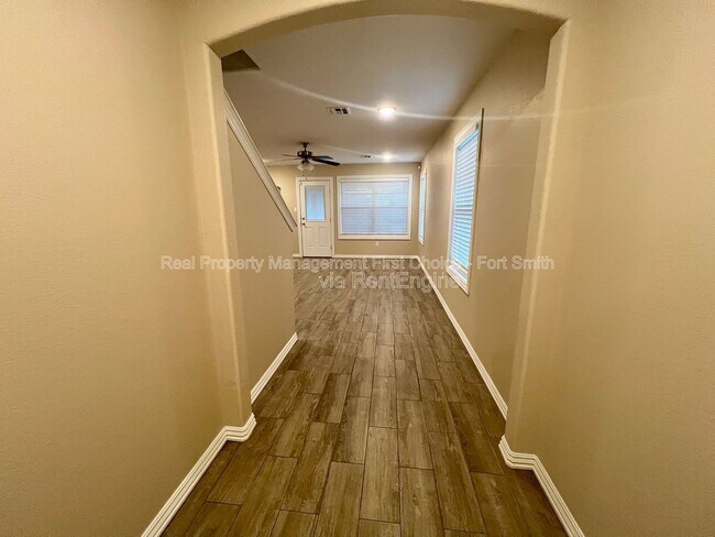 Building Photo - 6617 Leightyn Ln