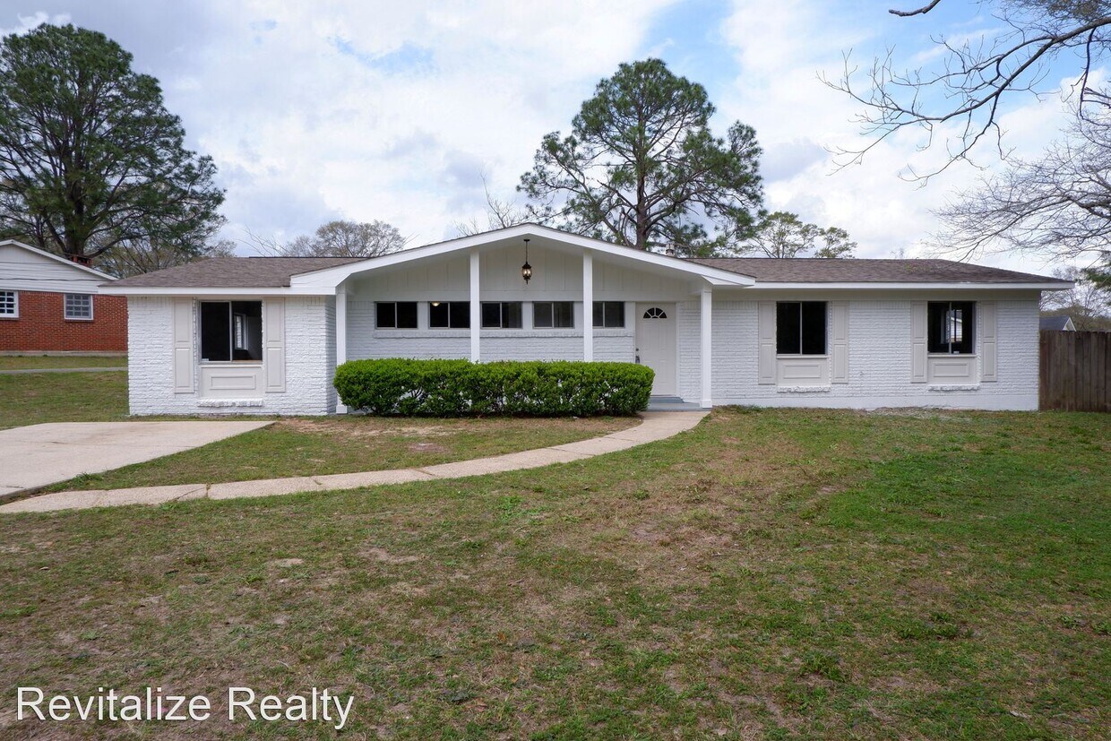 Primary Photo - 4 br, 3 bath House - 5922 Sunnyside Dr.
