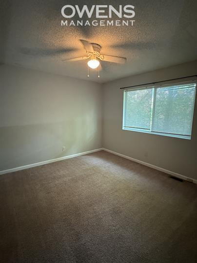 Building Photo - Duplex Available Immediately in North Hall
