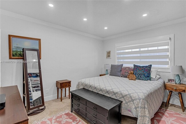 Foto del edificio - 9901 SW 35th Terrace