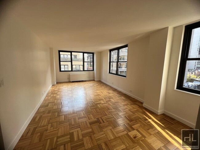 Building Photo - EAST 49 STREET