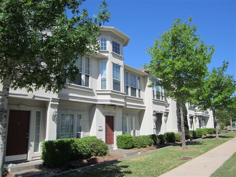 Primary Photo - 2 br, 2.5 bath Condo - Wellington Court Co...