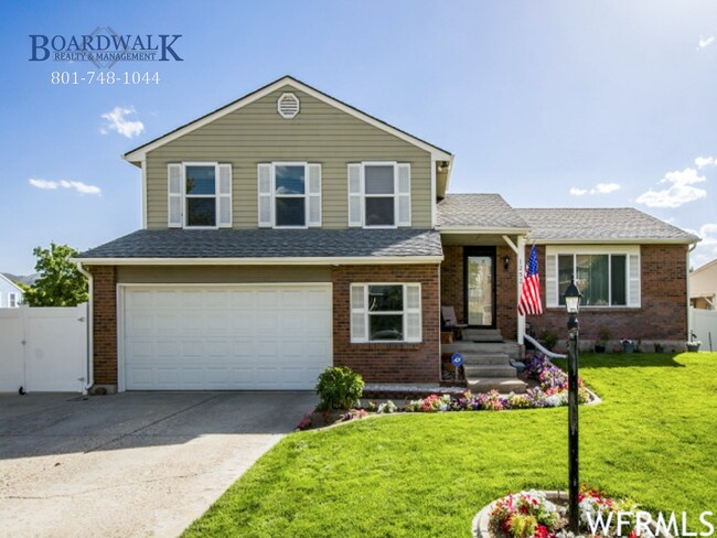 Foto del edificio - Updated 5-Bedroom Home in Sandy