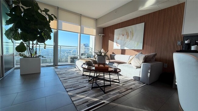 Foto del edificio - 92 SW 3rd St