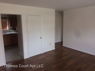 Foto principal - 801-805 Thomas Ct