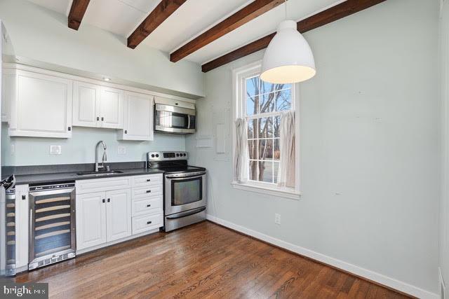 Foto del edificio - 657 S Columbus St