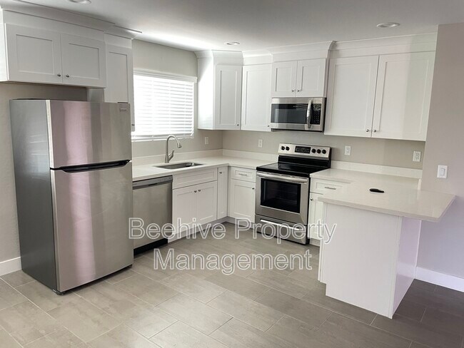 Foto del edificio - 4809 E Camino Cir